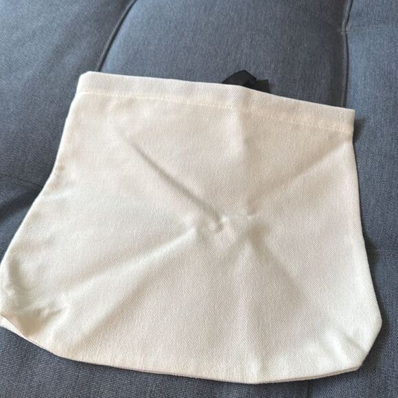 NWT Toss Designs Ballet Flats Drawstring Shoe Storage Bag. - Picture 2 of 4